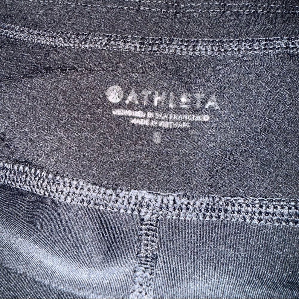 Athleta Black Athletic Skort Skirt Built-In Shorts Pockets Zip Pocket Size Small - Picture 2 of 7